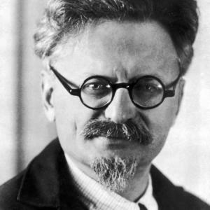 img/Leon_Trotsky.jpg
