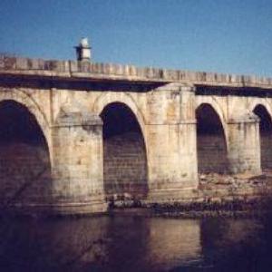 img/Puente_de_Alcolea.jpg img/Puente_de_Alcolea.jpg