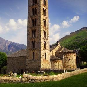 img/recortes-generalitat-cierran-ratos-iglesias-romanicas-vall-boi-lleida_1_1032057.jpg