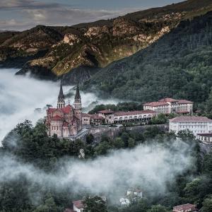 img/covadonga-cathedral-spain-world-hd-wallpaper-1920x1080-2670.jpg